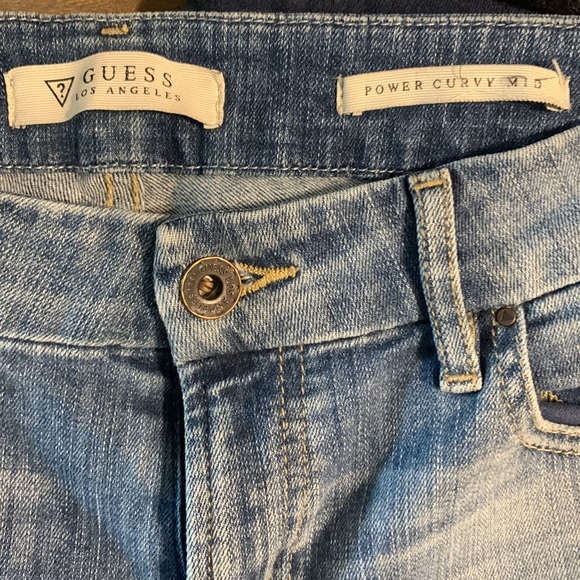 Guess Power Curvy mid rise jean - Picture 3 of 4